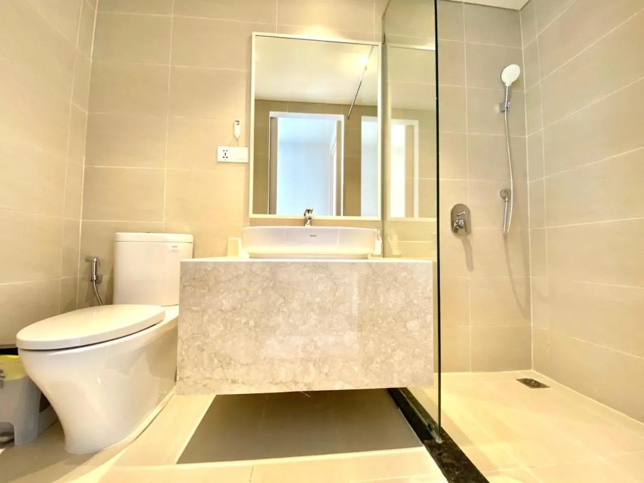 Wise Stay Gold Coast Apartment Nha Trang 0*,  Vietnam