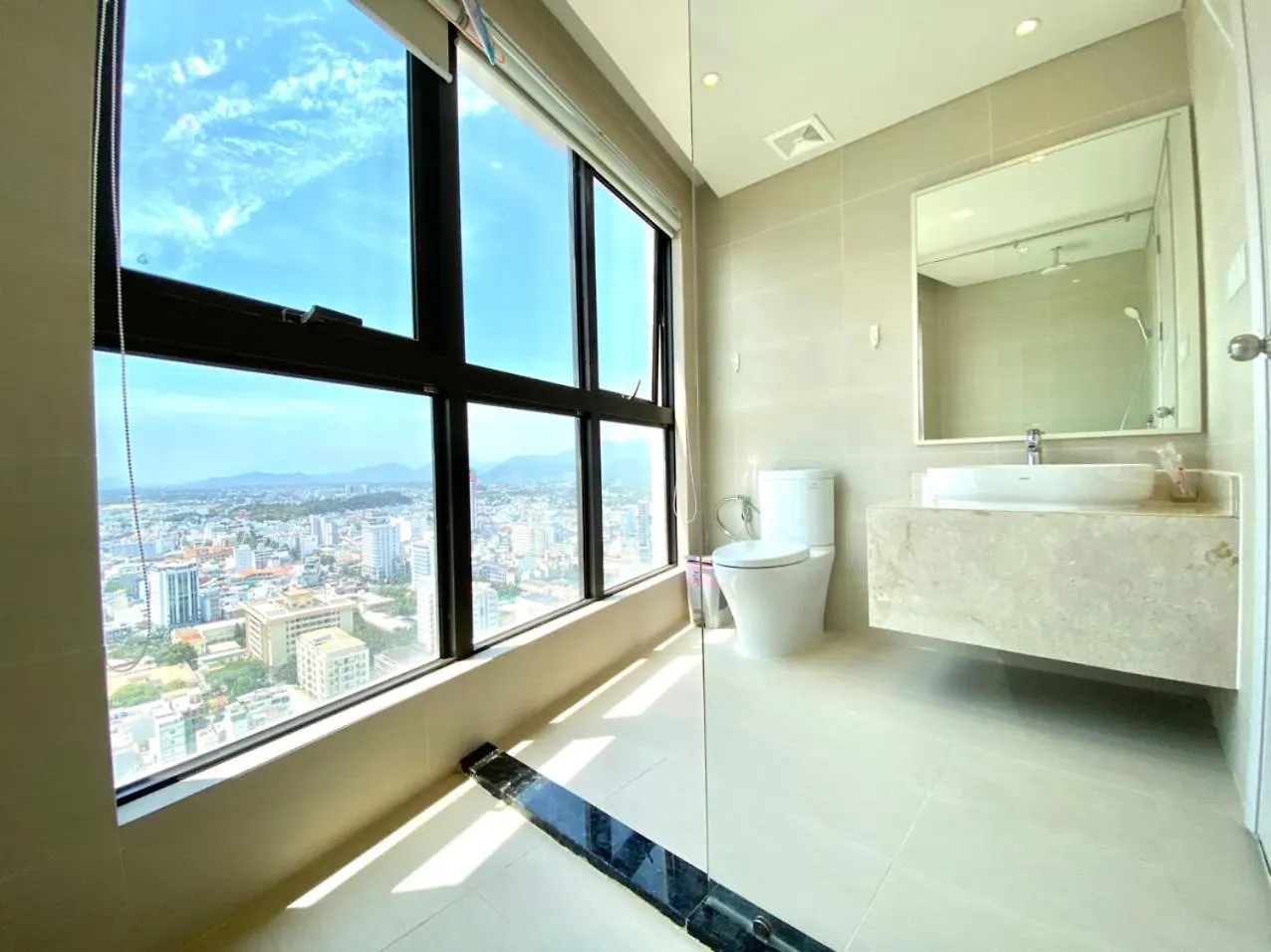 Wise Stay Gold Coast Apartment Nha Trang 0*,  Vietnam